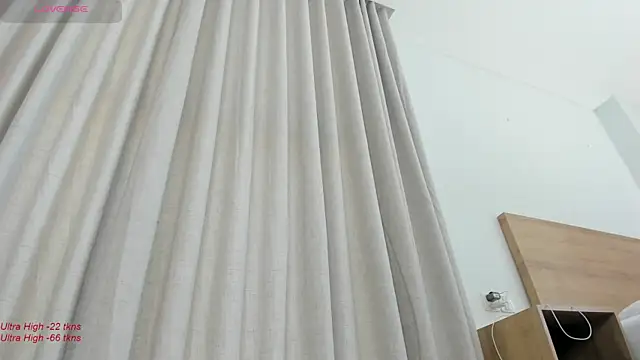 Snapshot of yumisunn chatting on 01.25.25 yumisunn online show from 01.25.25