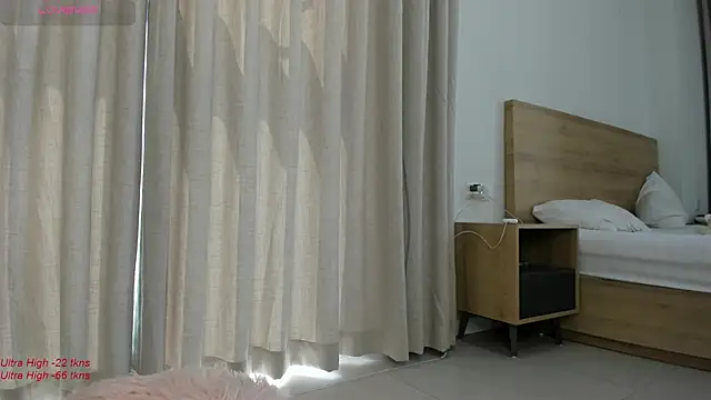 Snapshot of yumisunn chatting on 01.29.25 yumisunn online show from 01.29.25