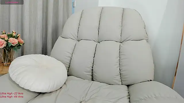 Snapshot of yumisunn chatting on 03.09.25 yumisunn online show from 03.09.25