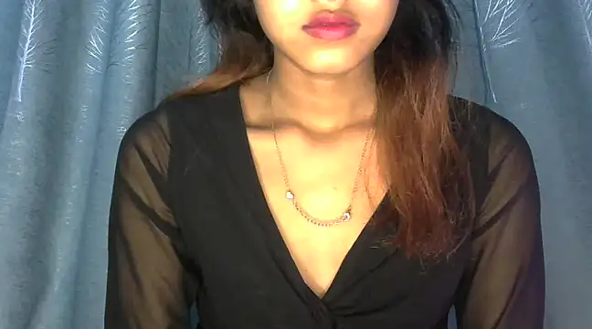 Snapshot of jassi-just18 chatting on 01.08.25 jassi-just18 online show from 01.08.25