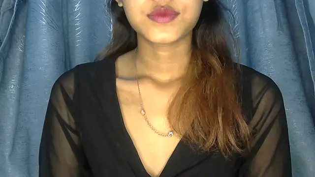 Snapshot of jassi-just18 chatting on 02.11.25 jassi-just18 online show from 02.11.25