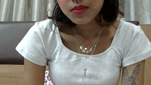 Snapshot of jassi-just18 chatting on 03.21.25 jassi-just18 online show from 03.21.25