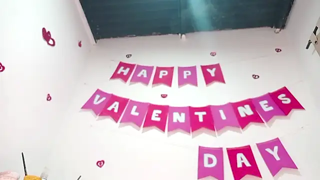 PetiteIvoryQueen19 online show from 02.15.25