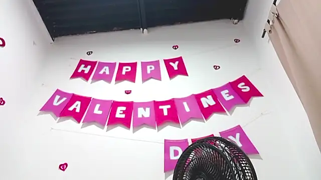 PetiteIvoryQueen19 online show from 02.17.25