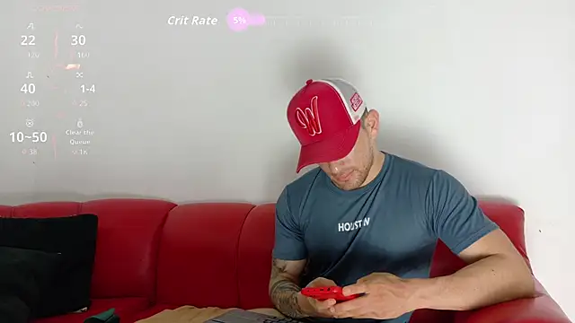 Snapshot of Sexy_Alejandro_ chatting on 10.17.25 Sexy Alejandro  online show from 10.17.25