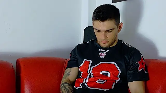 Sexy Alejandro  online show from 02.24.26