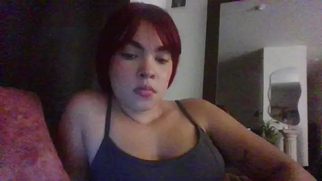 Snapshot of Kiri_Cutee chatting on 03.01.25 Kiri Cutee online show from 03.01.25