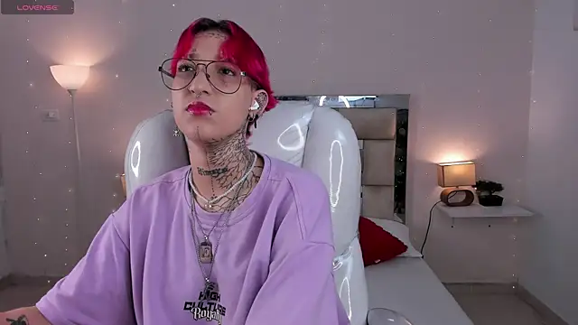 ravengreen  online show from 02.04.25