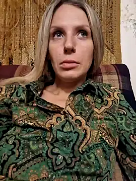 YourJuliena online show from 12.31.24