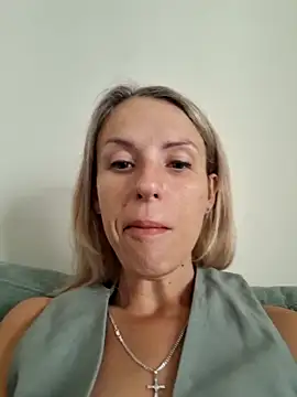 YourJuliena online show from 02.23.25