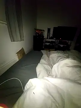 HE-M123 online show from 10.13.25