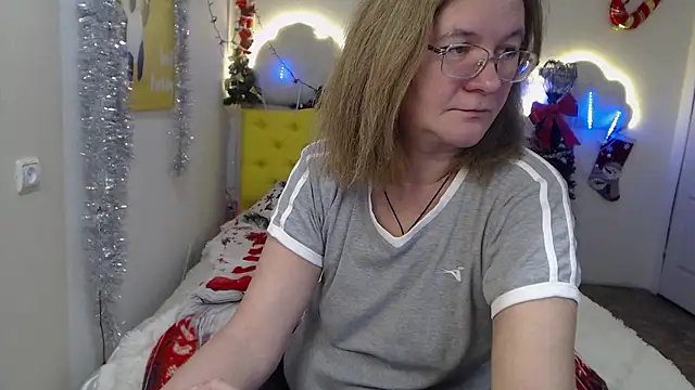 HolyMilfa online show from 12.08.24