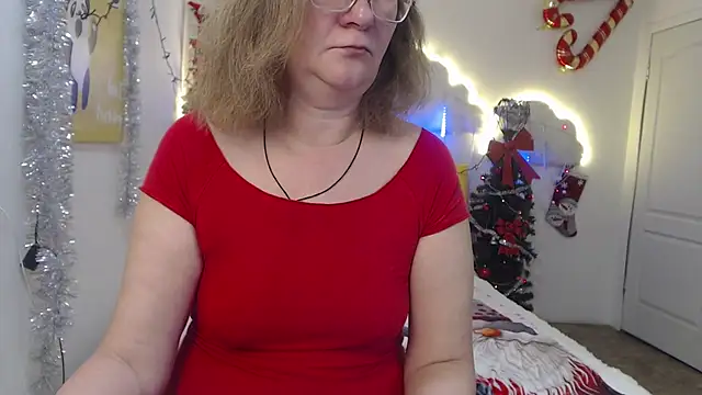 HolyMilfa online show from 12.11.24