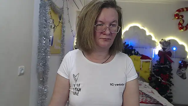 HolyMilfa online show from 12.26.24