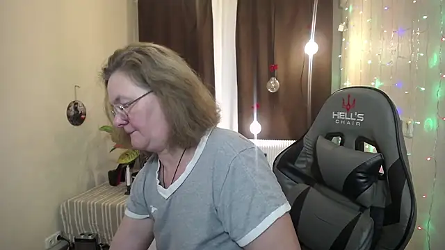 HolyMilfa online show from 01.26.25