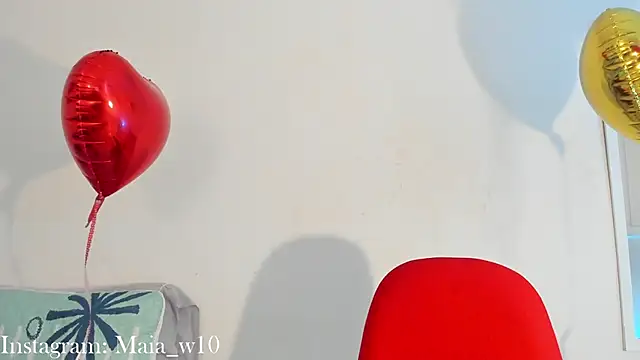 Snapshot of Maia_W10 chatting on 02.26.25 Maia W10 online show from 02.26.25