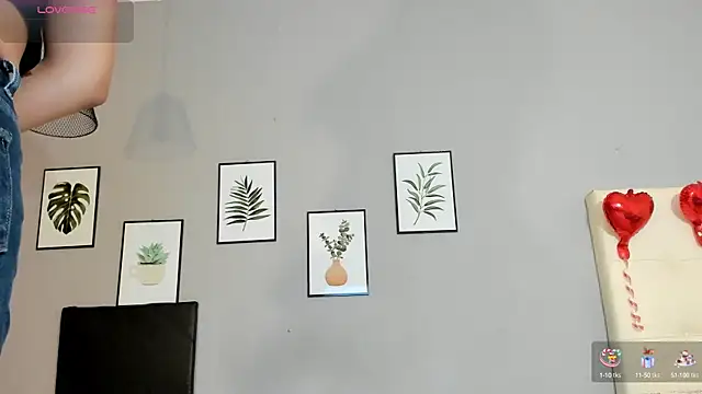 Snapshot of Maia_W10 chatting on 03.22.25 Maia W10 online show from 03.22.25