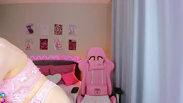 Kate Clover online show from 03.12.25