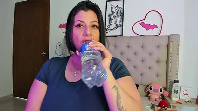 AngeleRoux online show from 10.15.25