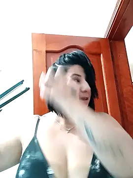 AngeleRoux online show from 10.30.25