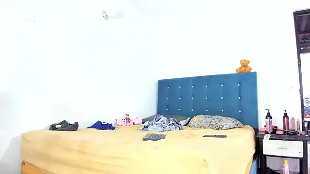 Snapshot of daamonxxx19 chatting on 10.19.25 daamonxxx19 online show from 10.19.25