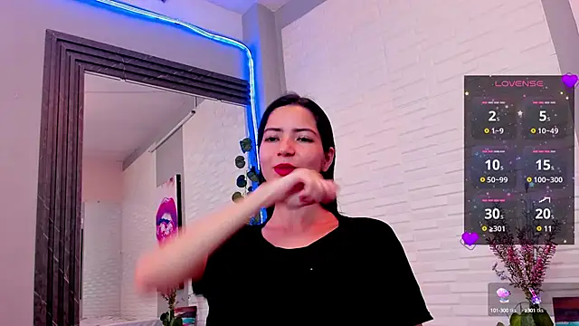 sweetieandjuicyy online show from 01.10.25