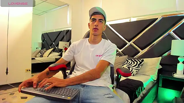 DimitryHank online show from 12.28.24