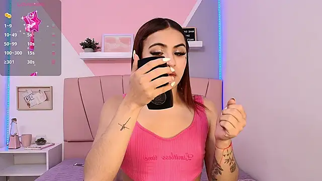 Snapshot of MiissIvy chatting on 12.14.24 MiissIvy online show from 12.14.24