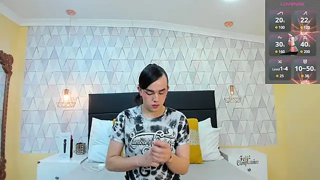 JustinePerry online show from 10.17.25