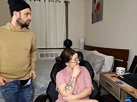 Kinkycouple1789 online show from 01.22.25