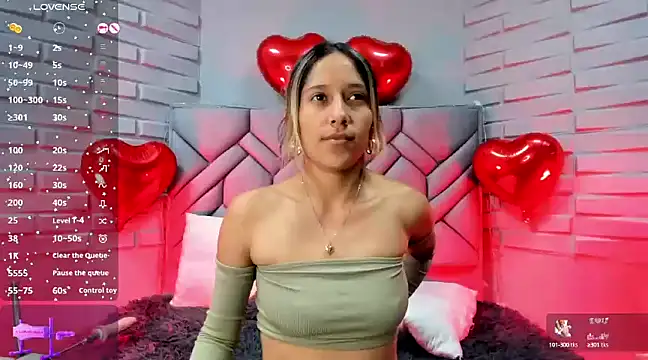 Snapshot of BriannaHarps chatting on 02.05.25 BriannaHarps online show from 02.05.25