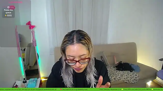 Snapshot of 911Calling chatting on 01.24.25 911Calling online show from 01.24.25