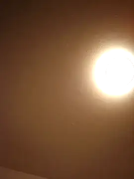 Snapshot of Yakestom chatting on 10.27.25 Yakestom online show from 10.27.25