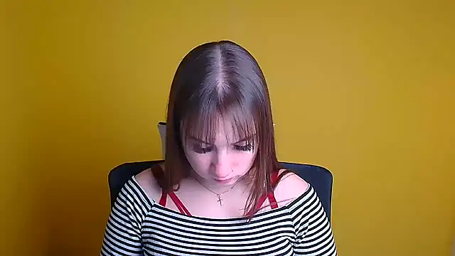 Evelina GG online show from 01.04.25