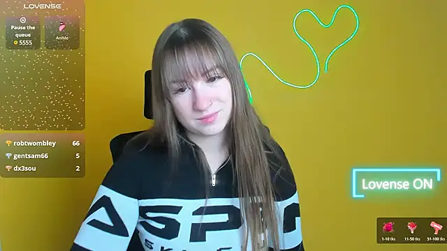 Evelina GG online show from 10.19.25