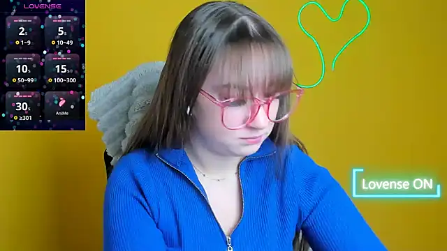 Evelina GG online show from 12.04.25