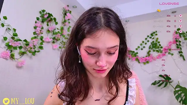 Snapshot of MyLou_ chatting on 09.23.25 MyLou online show from 09.23.25