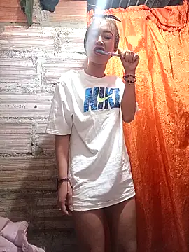 samy-blonde online show from 03.14.25