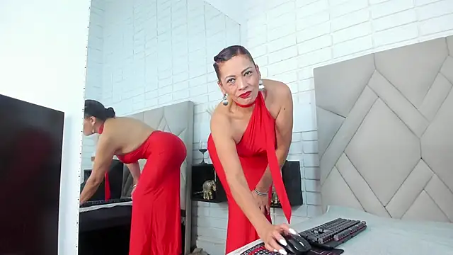 Kasandra Gomez online show from 11.19.25