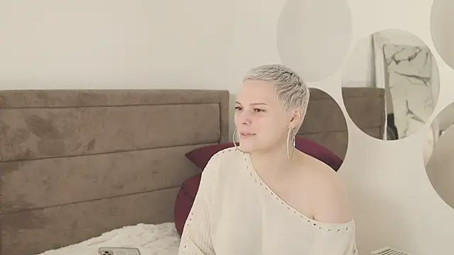 LikaBerry1 online show from 09.25.25