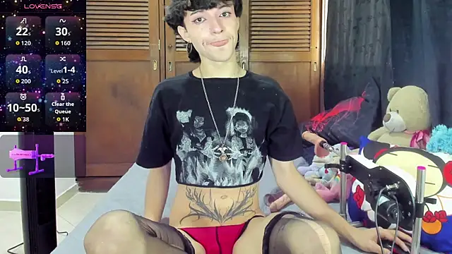 Snapshot of Bloody_lamb chatting on 10.06.25 Bloody lamb online show from 10.06.25