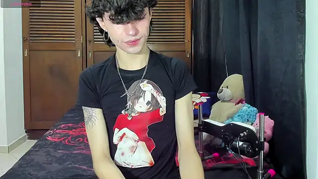 Snapshot of Bloody_lamb chatting on 10.30.25 Bloody lamb online show from 10.30.25