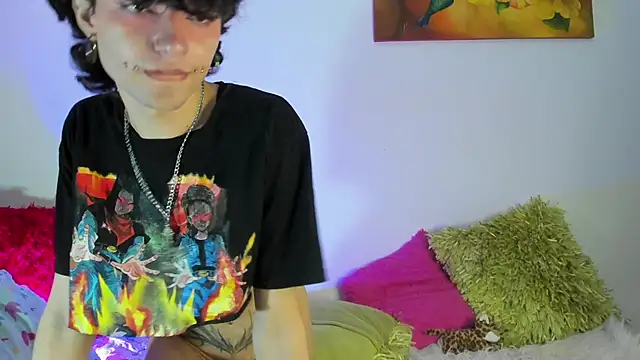 Snapshot of Bloody_lamb chatting on 11.21.25 Bloody lamb online show from 11.21.25