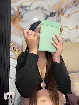 angel natural online show from 11.10.25