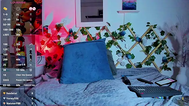 ZuryRamirez  online show from 02.21.25