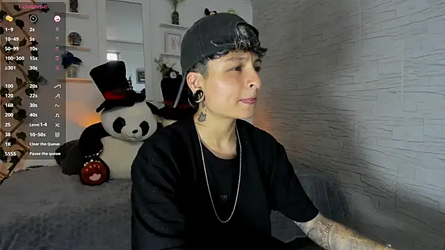 ZuryRamirez  online show from 09.20.25