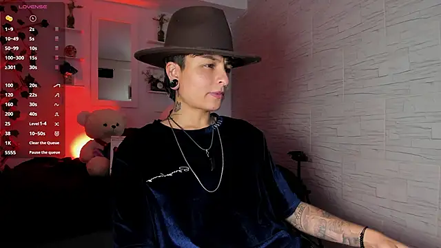 ZuryRamirez  online show from 09.30.25