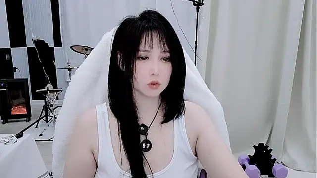 Vaness-a online show from 04.12.26