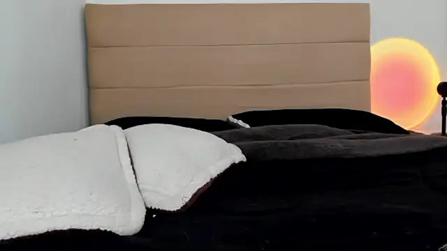 Bonnieshyy online show from 03.09.25