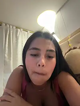 Snapshot of darsha_90 chatting on 12.17.24 darsha 90 online show from 12.17.24